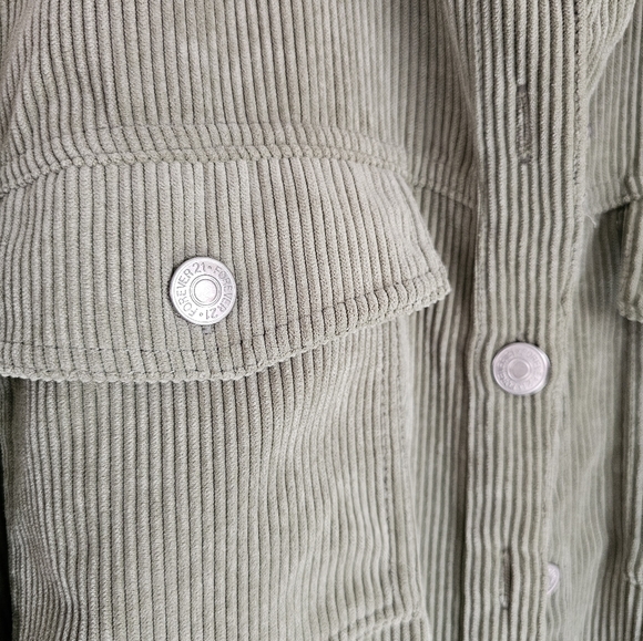 Forever 21 Women's Button Up Shirt - Picture 4 of 7